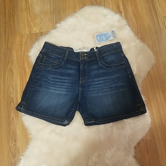 Levi's Pants - Levi shorts